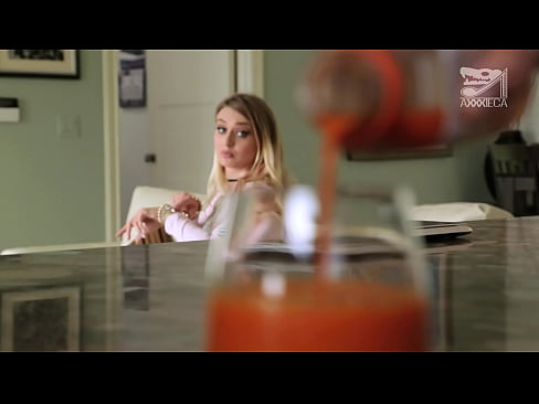 ❤️ Fata sexy cu sâni mari și păsărica strâmtă primește pula de la un ratat, dar foarte tare ☑  at ro.xxxdesichudai.ru ❌