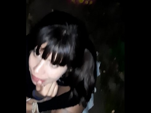 ❤️ Pe stradă penisul umflat în schimbul unor bomboane ☑  at ro.xxxdesichudai.ru ❌