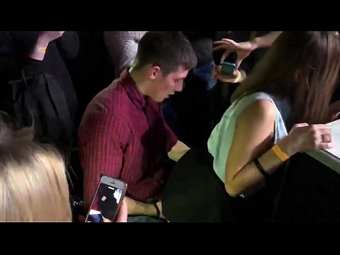 ❤️ Sex real într-un club de noapte rusesc. O rusoaică de 18 ani în anus și vagin futută într-un club de noapte ☑  at ro.xxxdesichudai.ru ❌